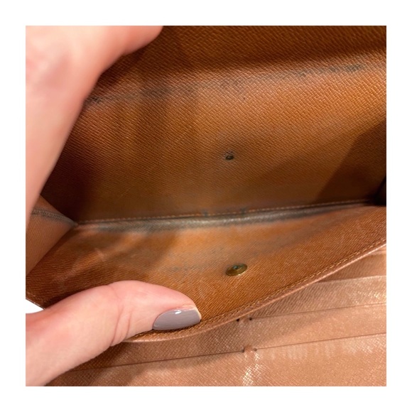 Louis Vuitton Long Monogram Wallet - Picture 8 of 15